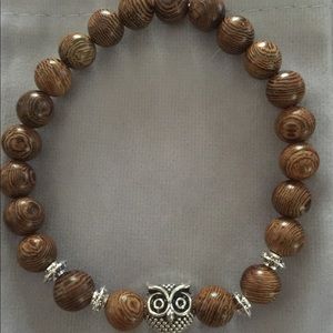 Wooden bead Owl stretch Bracelet